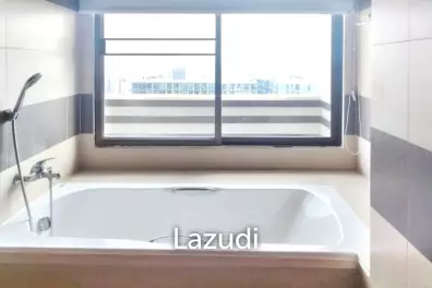 2 Bed 2 Bath 105 SQ.M The Roof Garden On Nut