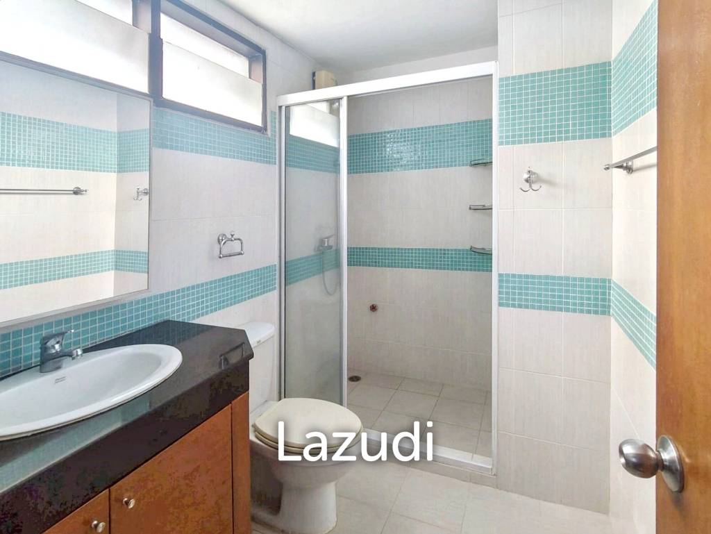 2 Bed 2 Bath 105 SQ.M The Roof Garden On Nut
