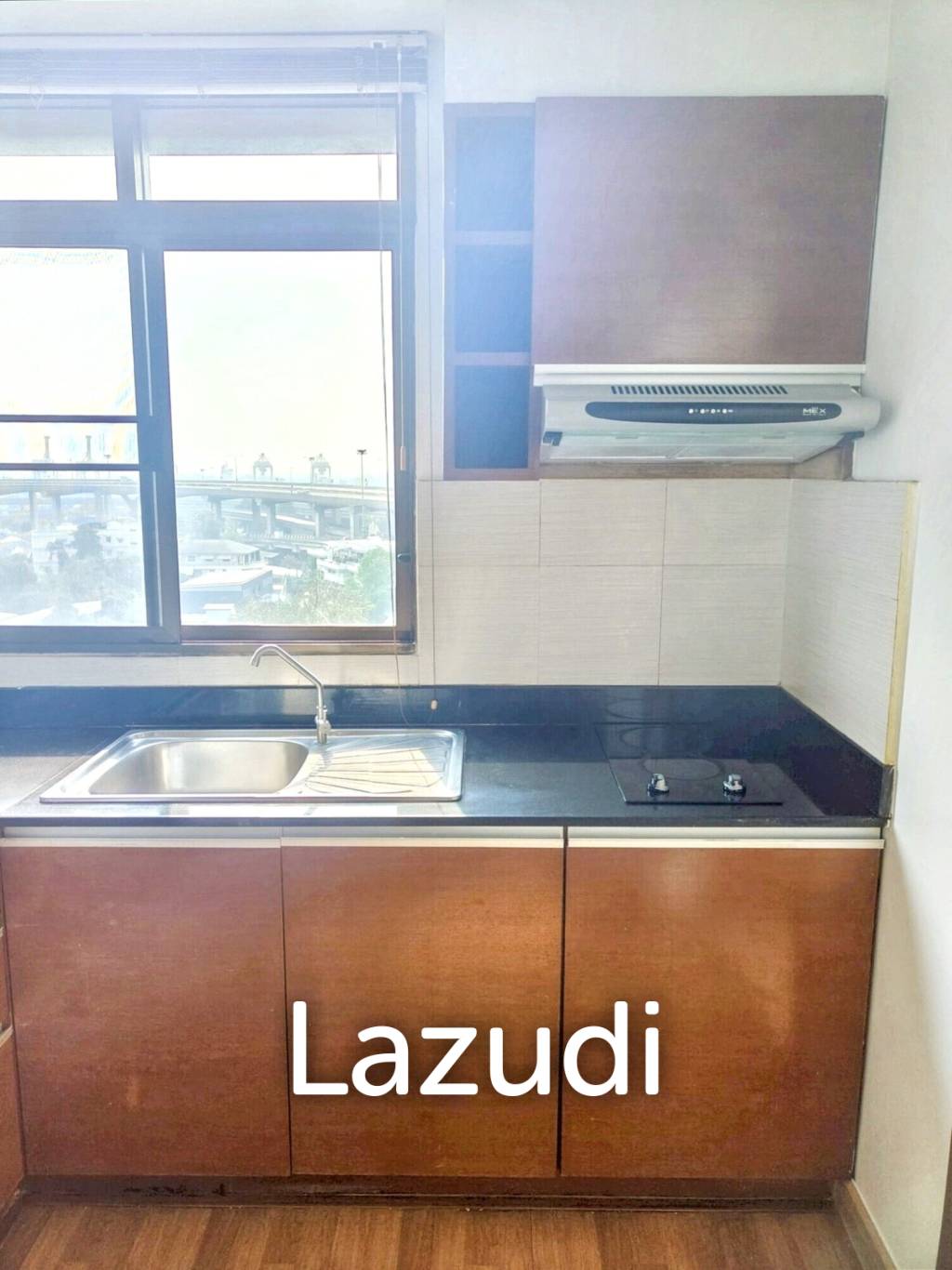 2 Bed 2 Bath 105 SQ.M The Roof Garden On Nut