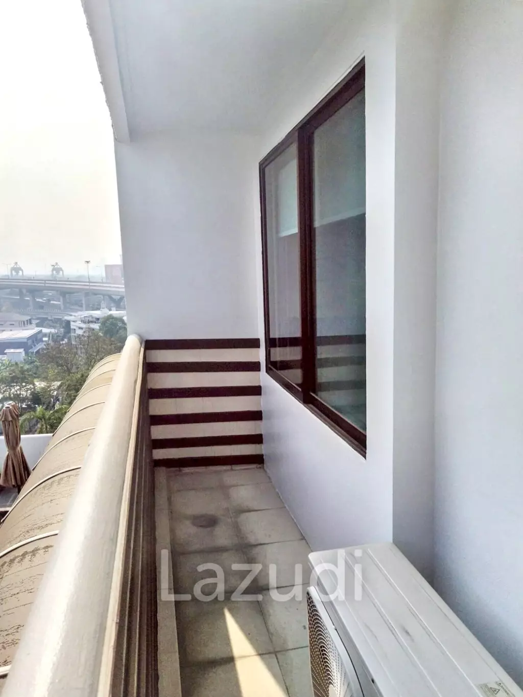 2 Bed 2 Bath 105 SQ.M The Roof Garden On Nut
