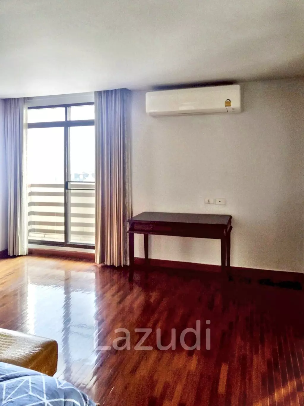 2 Bed 2 Bath 105 SQ.M The Roof Garden On Nut
