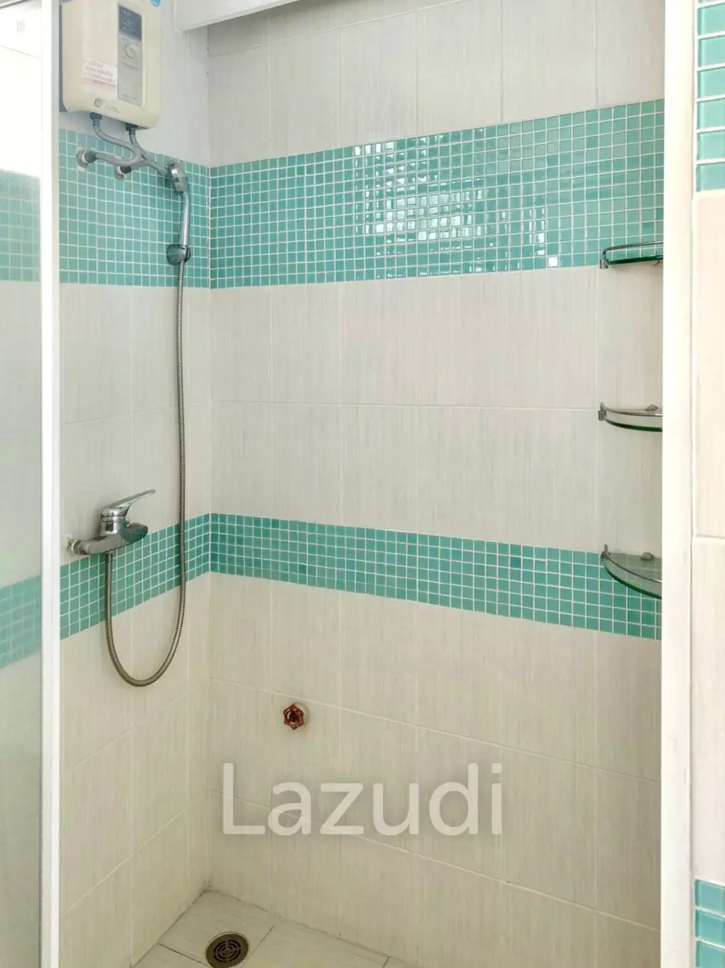 2 Bed 2 Bath 105 SQ.M The Roof Garden On Nut