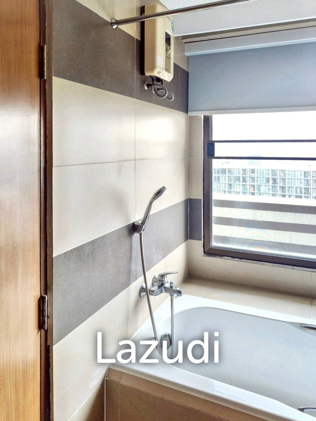 2 Bed 2 Bath 105 SQ.M The Roof Garden On Nut