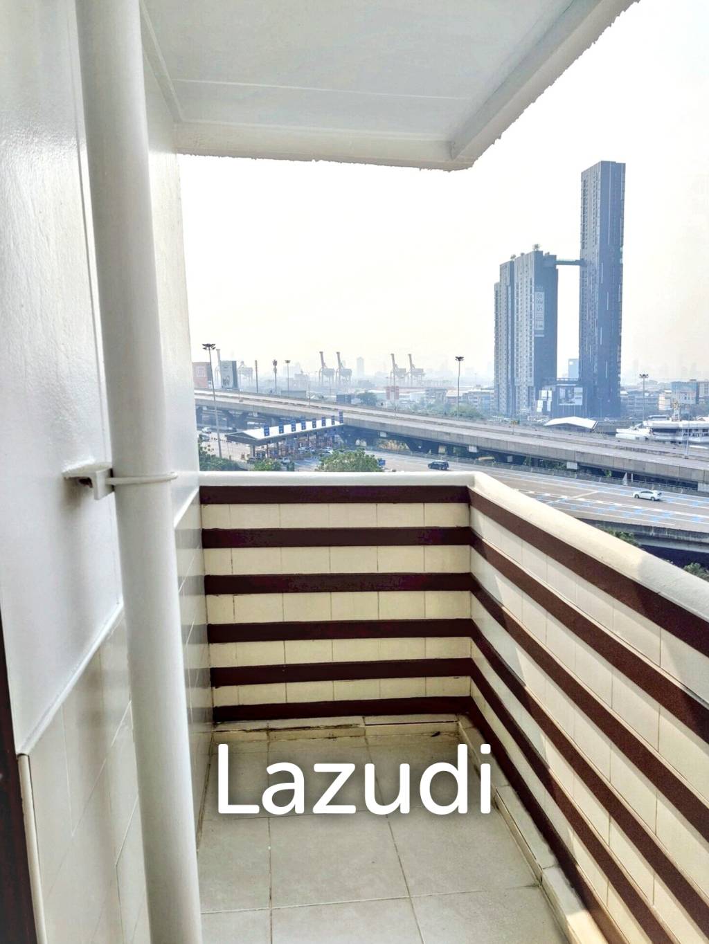 2 Bed 2 Bath 105 SQ.M The Roof Garden On Nut