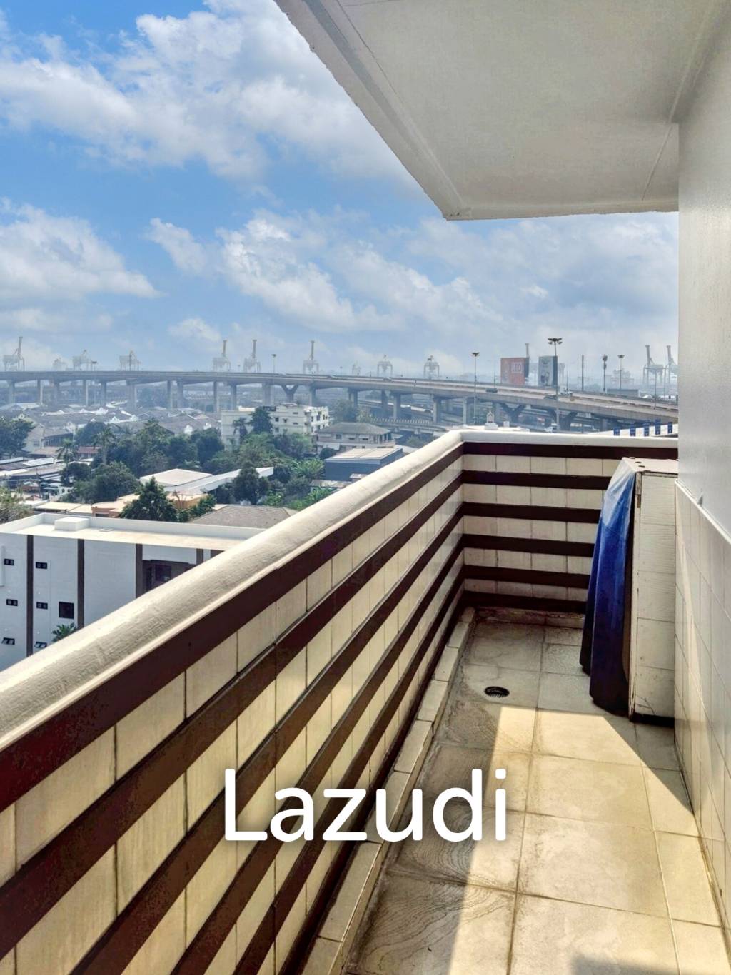 2 Bed 2 Bath 105 SQ.M The Roof Garden On Nut