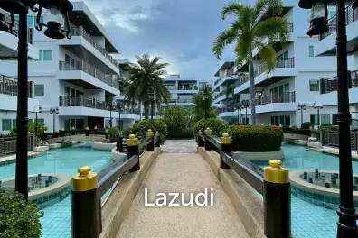 The Beach Palace: Beachfront 3 beds 2 bath condo