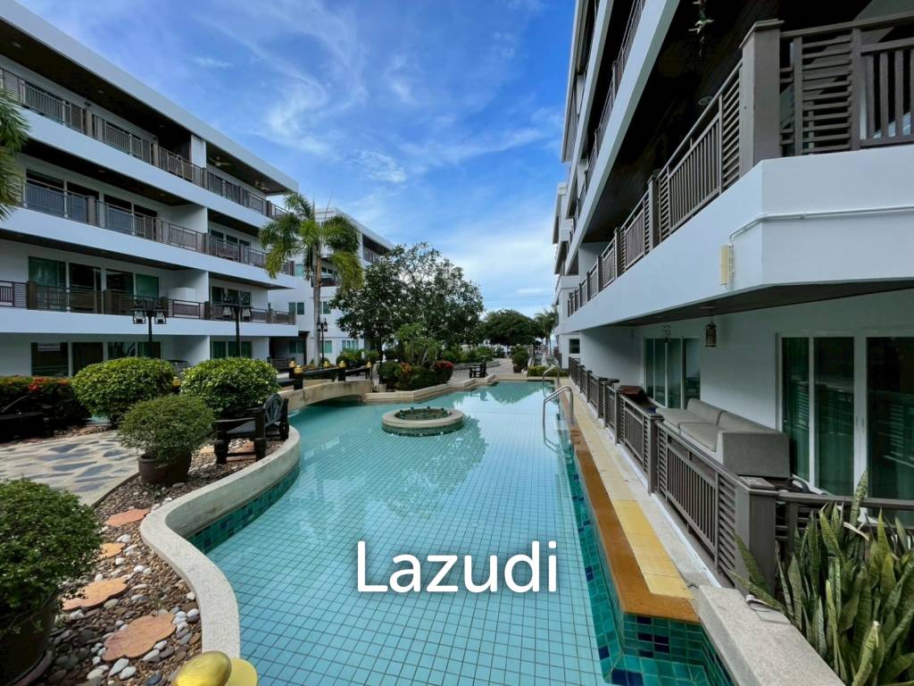 The Beach Palace: Beachfront 3 beds 2 bath condo