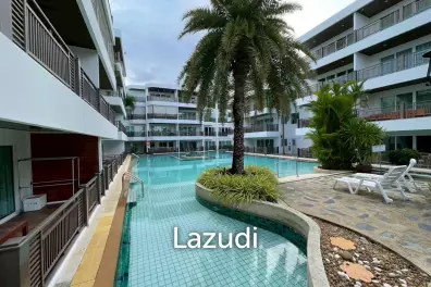 The Beach Palace: Beachfront 3 beds 2 bath condo