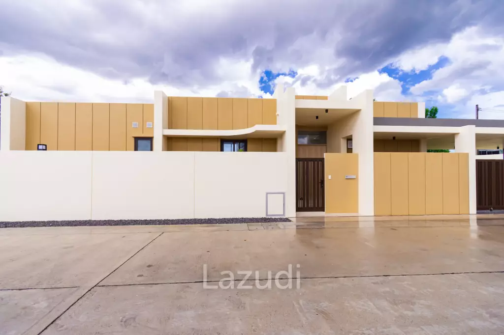 307 sqm modern pool villa in Thap Tai Hua Hin Issara Ville