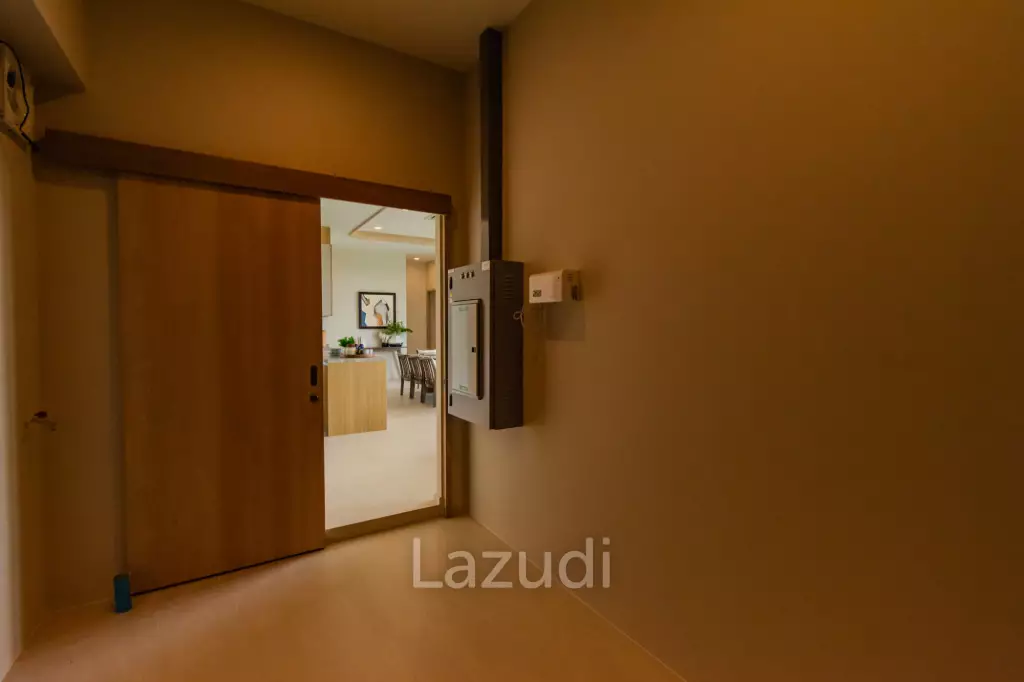 307 sqm modern pool villa in Thap Tai Hua Hin Issara Ville