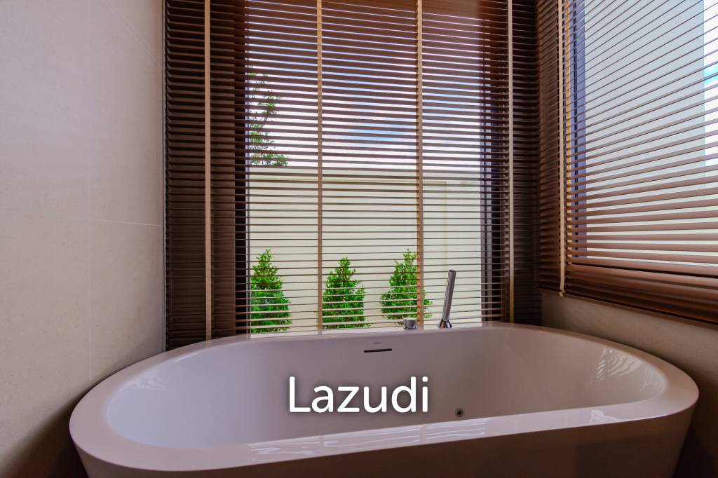 307 sqm modern pool villa in Thap Tai Hua Hin Issara Ville