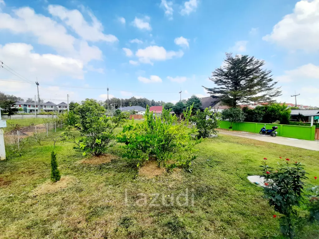 3 Bedrooms 90% Completed House for Sale at Rim Kok