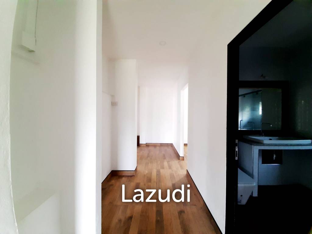 3 Bedrooms 90% Completed House for Sale at Rim Kok