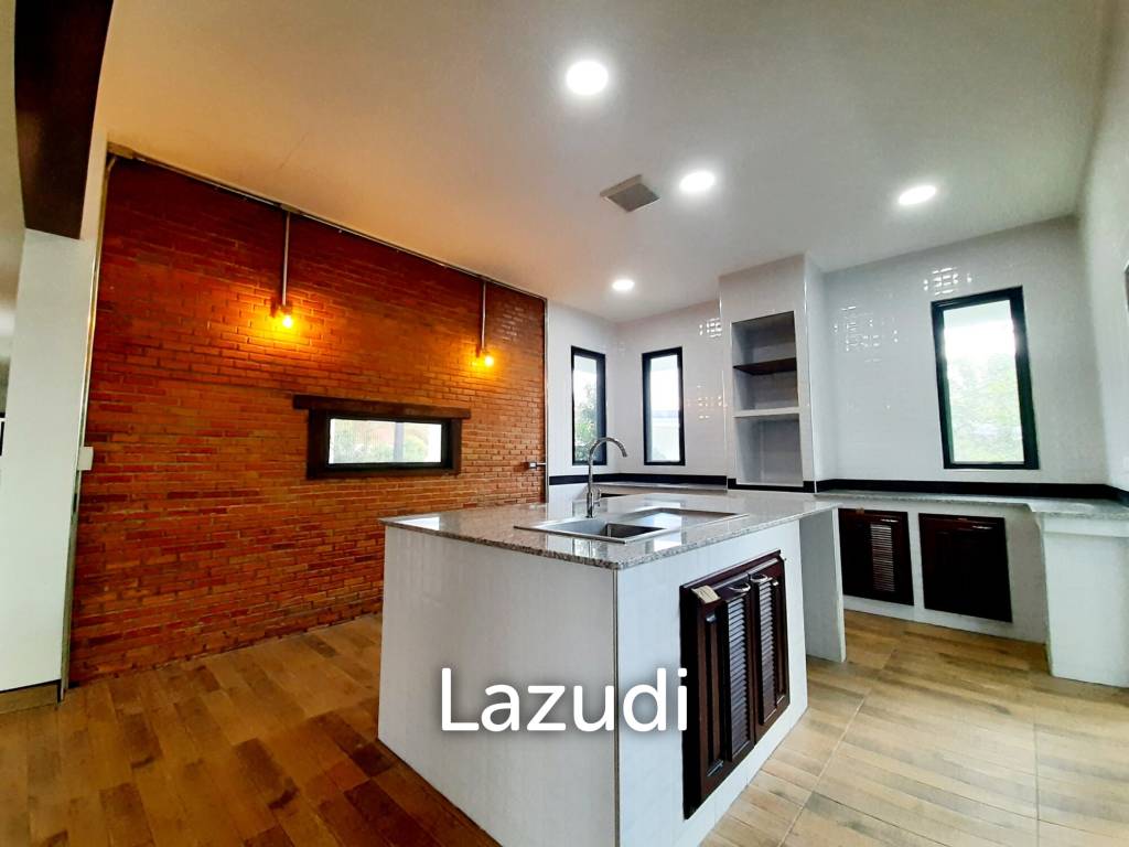 3 Bedrooms 90% Completed House for Sale at Rim Kok