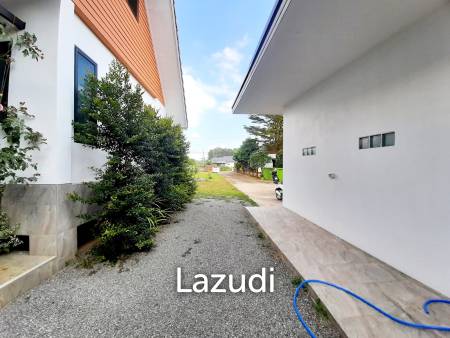 3 Bedrooms 90% Completed House for Sale at Rim Kok