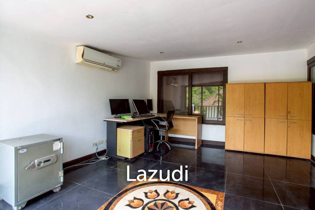 Luxurious 2 Storey 4 Bed Pool Villa at Hua Hin 88