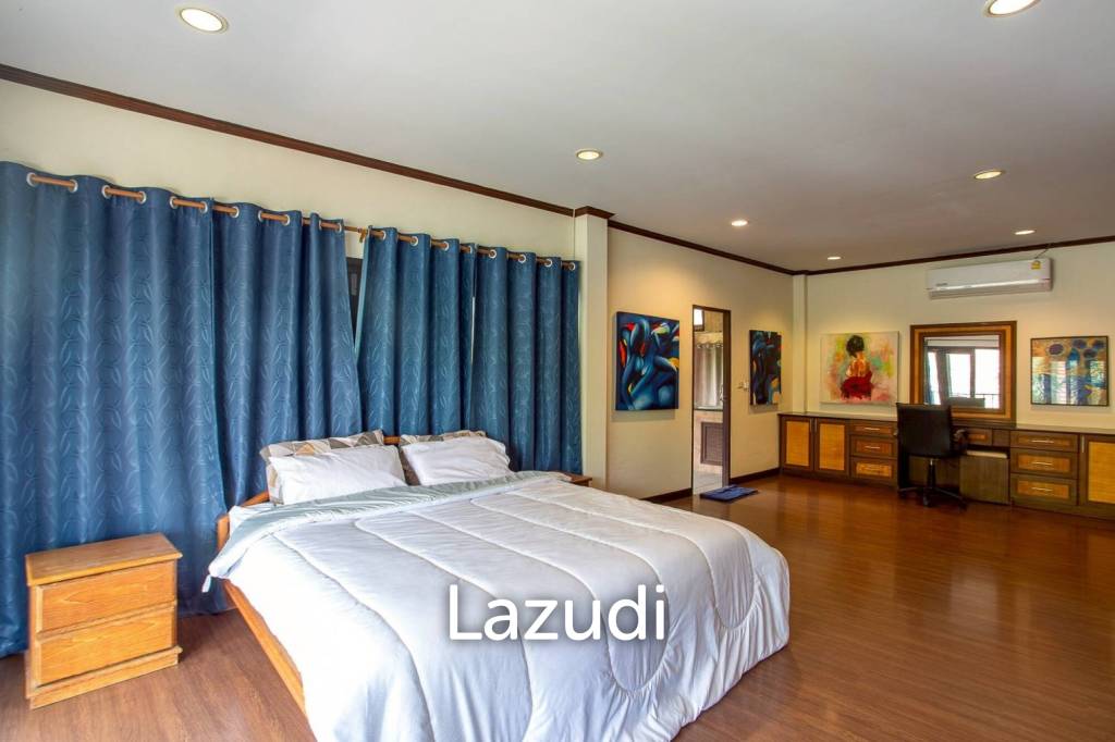 Luxurious 2 Storey 4 Bed Pool Villa at Hua Hin 88