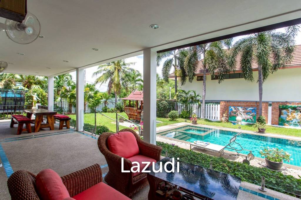 Luxurious 2 Storey 4 Bed Pool Villa at Hua Hin 88