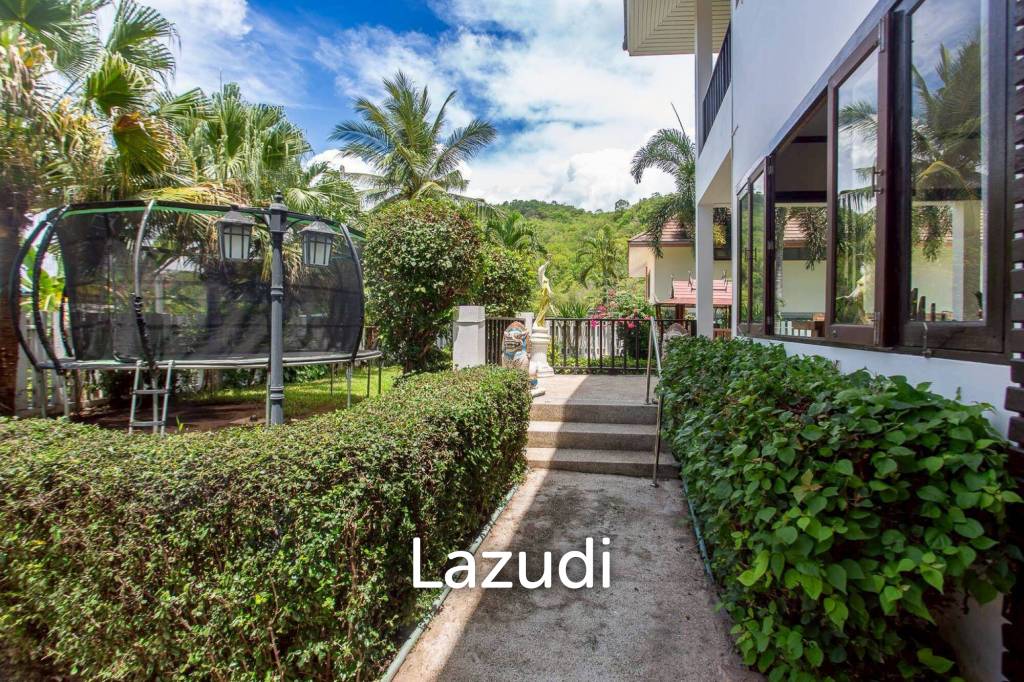 Luxurious 2 Storey 4 Bed Pool Villa at Hua Hin 88