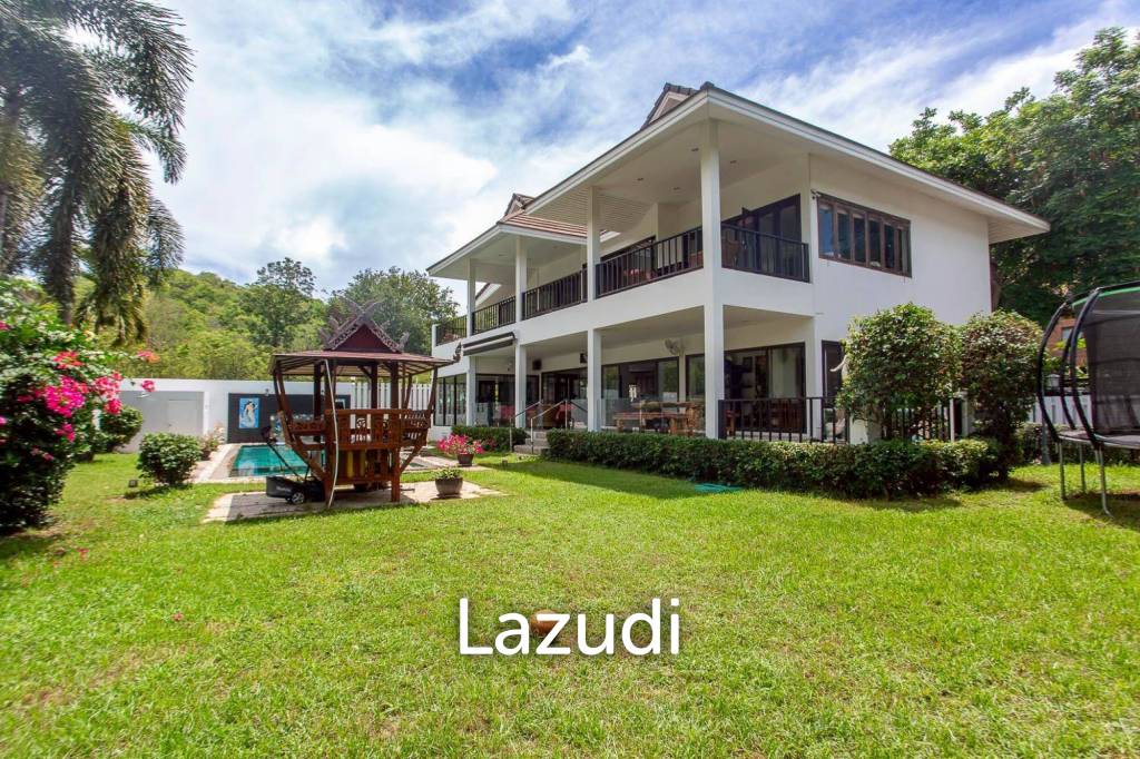Luxurious 2 Storey 4 Bed Pool Villa at Hua Hin 88