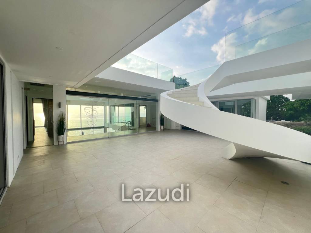 Luxurious 8 bed, 11 bath, Oceanfront Villa in Kata