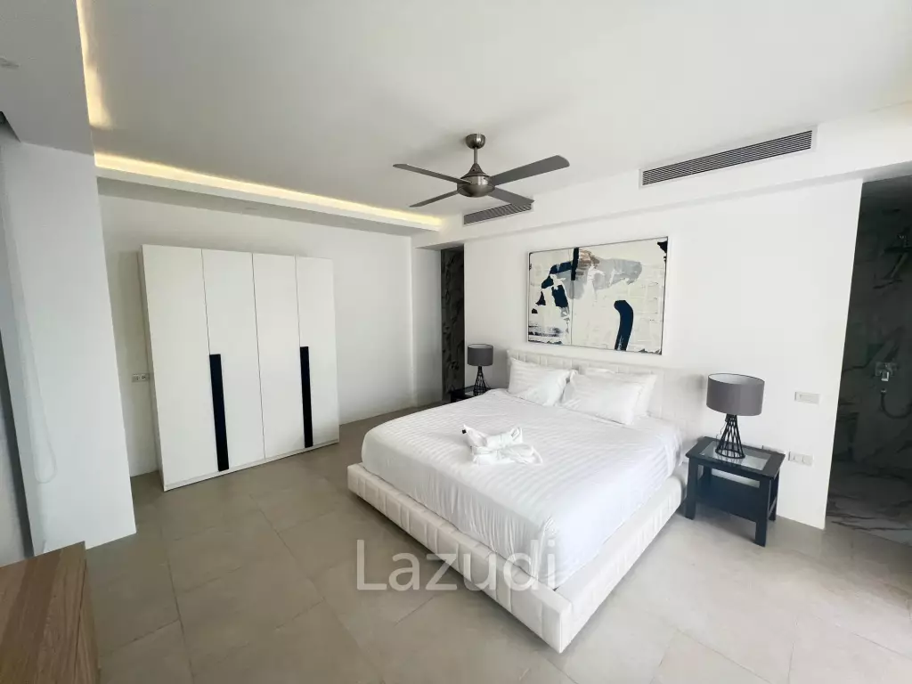 Luxurious 8 bed, 11 bath, Oceanfront Villa in Kata