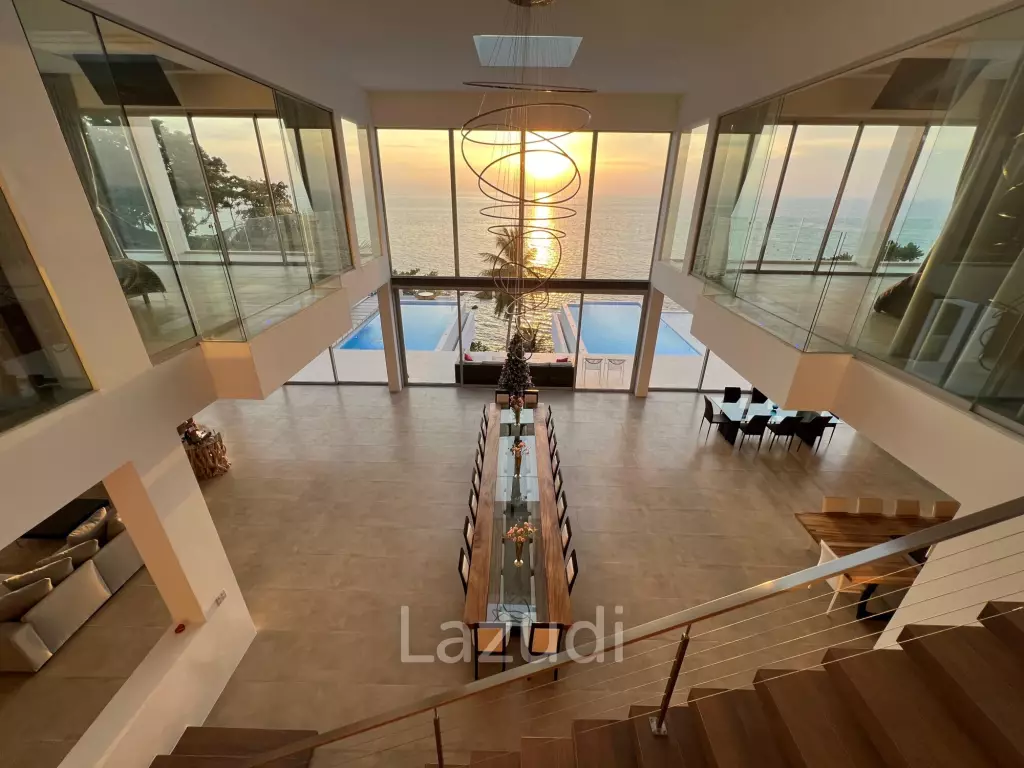 Luxurious 8 bed, 11 bath, Oceanfront Villa in Kata