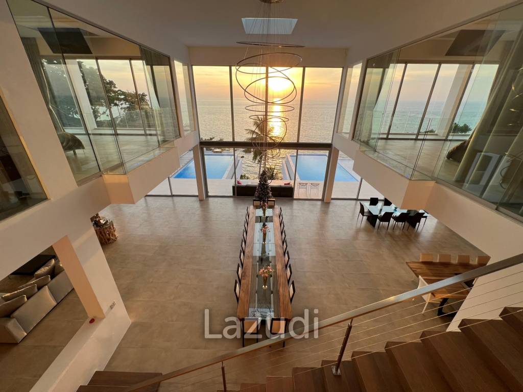 Luxurious 8 bed, 11 bath, Oceanfront Villa in Kata