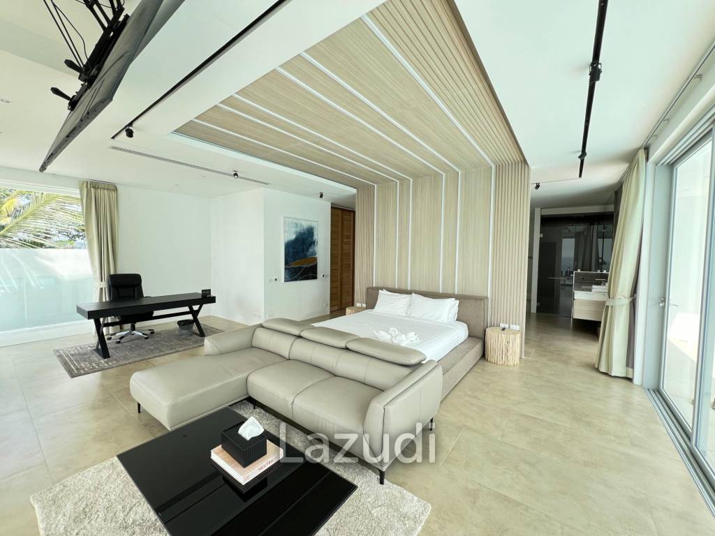 Luxurious 8 bed, 11 bath, Oceanfront Villa in Kata