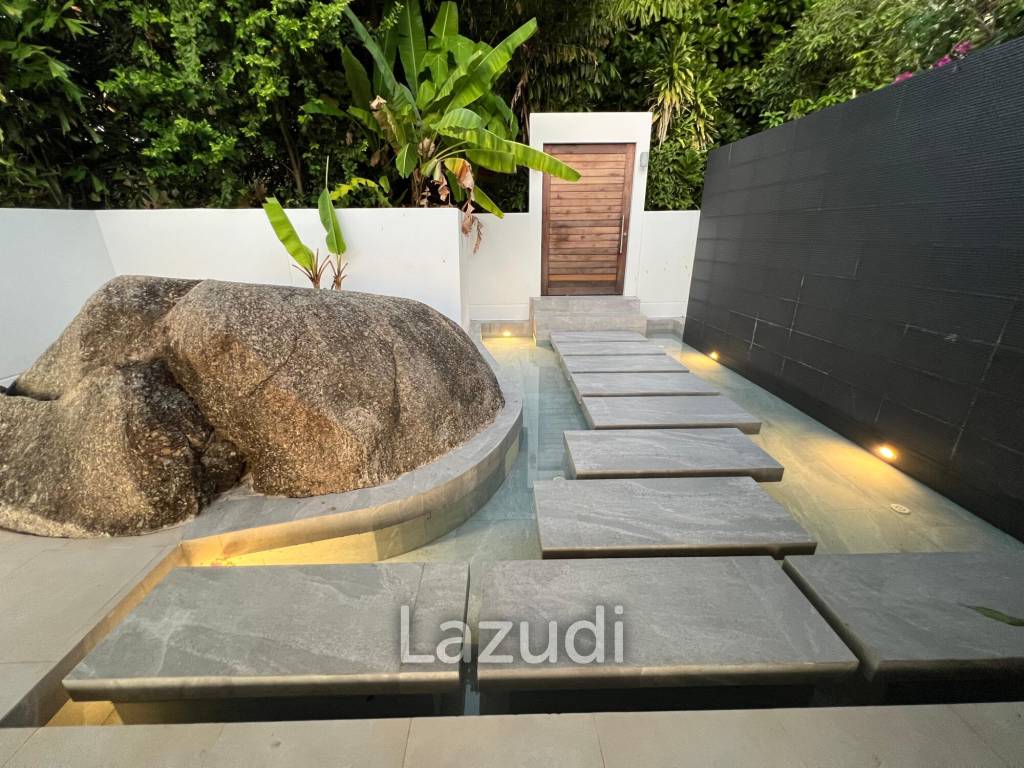 Luxurious 8 bed, 11 bath, Oceanfront Villa in Kata