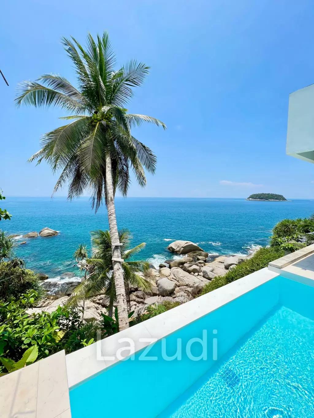 Luxurious 8 bed, 11 bath, Oceanfront Villa in Kata