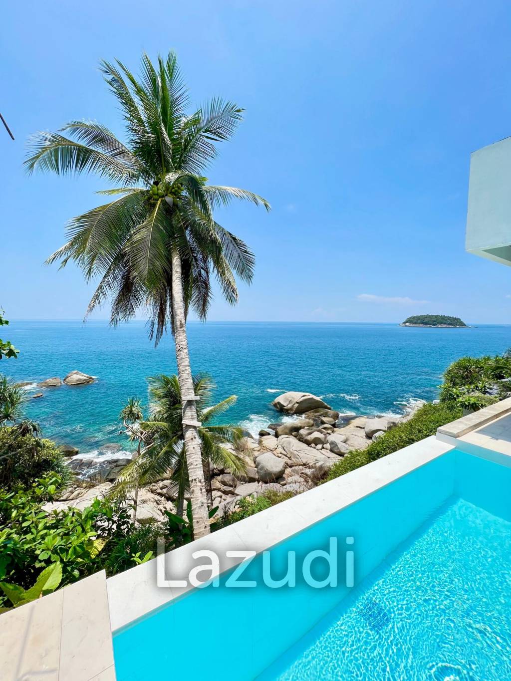 Luxurious 8 bed, 11 bath, Oceanfront Villa in Kata