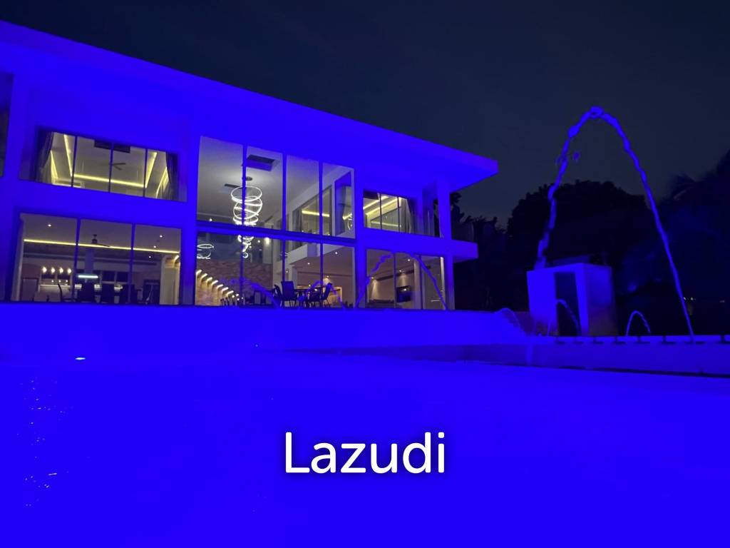 Luxurious 8 bed, 11 bath, Oceanfront Villa in Kata