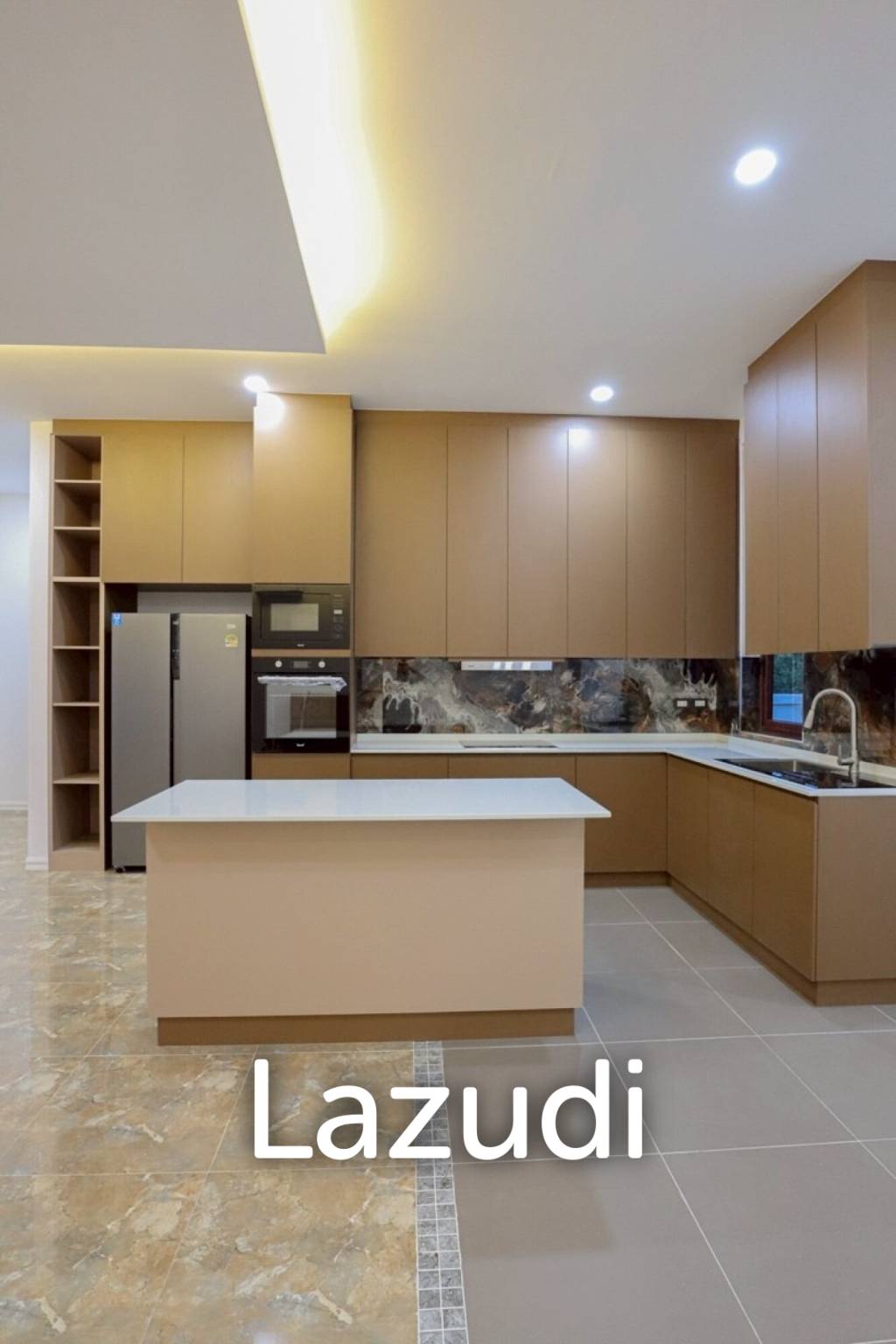 ขายบ้าน 4 ห้องนอนพร้อมสระว่ายน้ำในโครงการกอล์ฟวิลเลจ หัวหิน