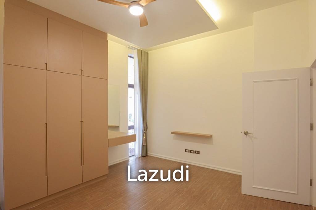 ขายบ้าน 4 ห้องนอนพร้อมสระว่ายน้ำในโครงการกอล์ฟวิลเลจ หัวหิน