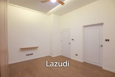 ขายบ้าน 4 ห้องนอนพร้อมสระว่ายน้ำในโครงการกอล์ฟวิลเลจ หัวหิน