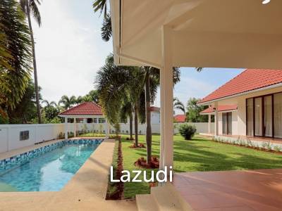 Golf Village: 4-Bedroom Villa with Pool in Hua Hin