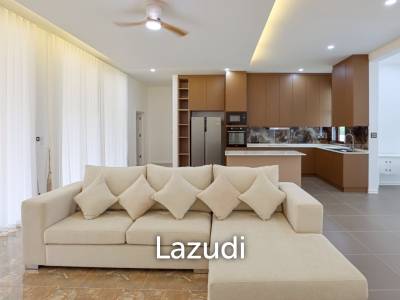 Golf Village: 4-Bedroom Villa with Pool in Hua Hin