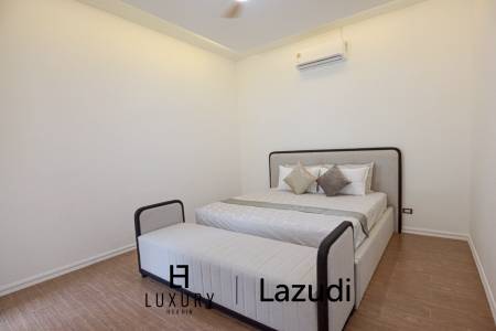 ขายบ้าน 4 ห้องนอนพร้อมสระว่ายน้ำในโครงการกอล์ฟวิลเลจ หัวหิน