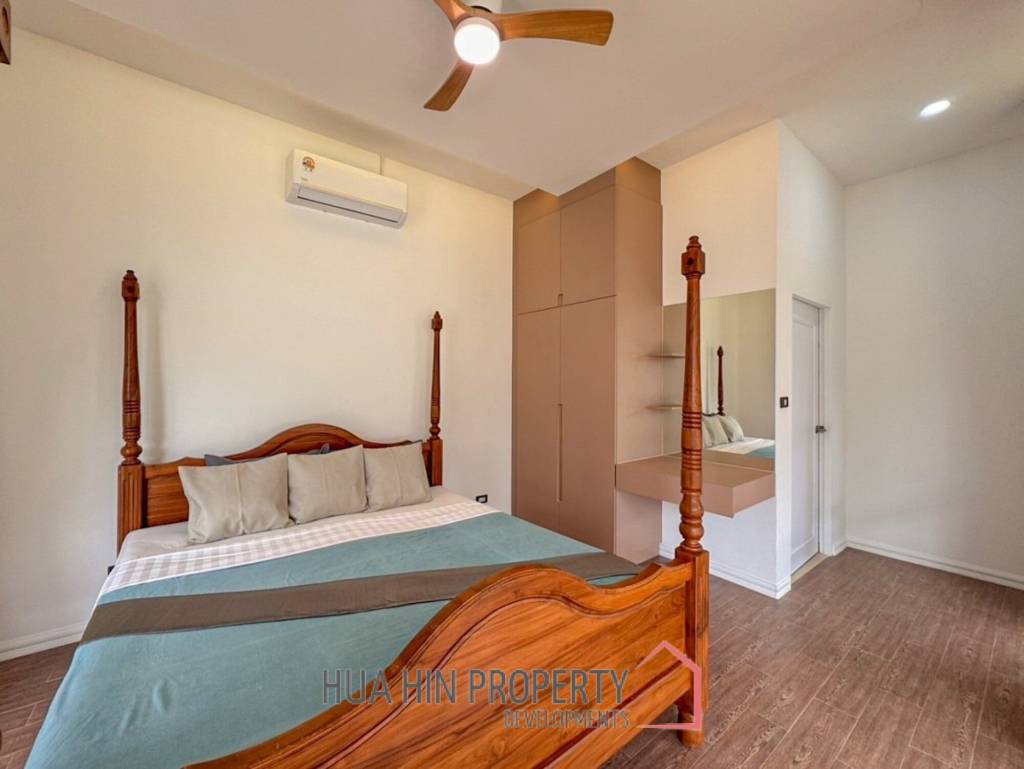 Golf Village: 4-Bedroom Villa with Pool in Hua Hin