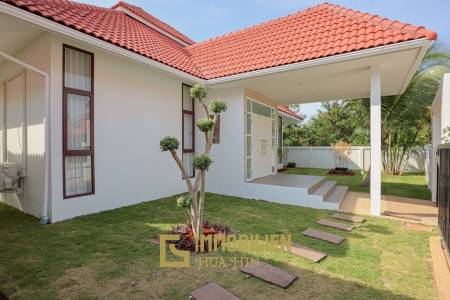 ขายบ้าน 4 ห้องนอนพร้อมสระว่ายน้ำในโครงการกอล์ฟวิลเลจ หัวหิน