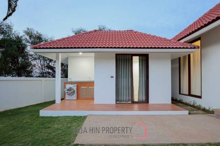 Golf Village: 4-Bedroom Villa with Pool in Hua Hin