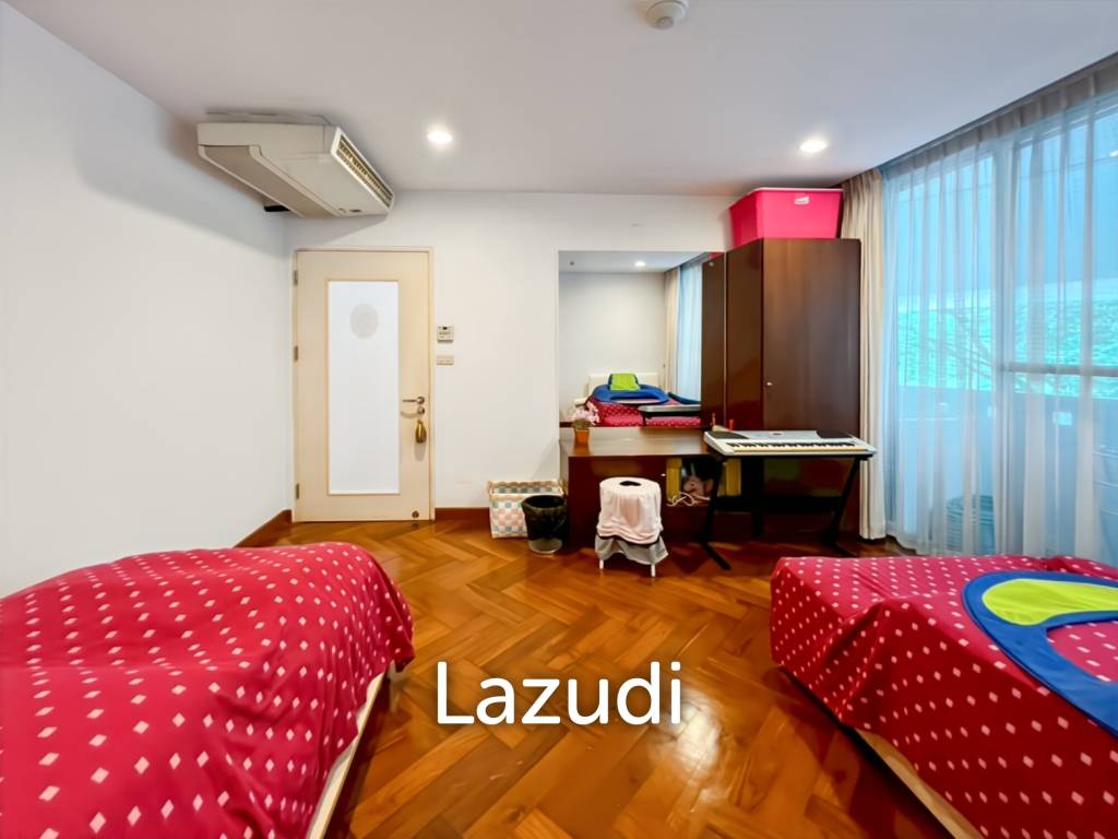 For Sale : Charming  2-Bedroom Condo in Baan Chai Talay Hua Hin
