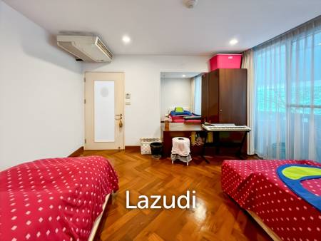 For Sale : Charming  2-Bedroom Condo in Baan Chai Talay Hua Hin