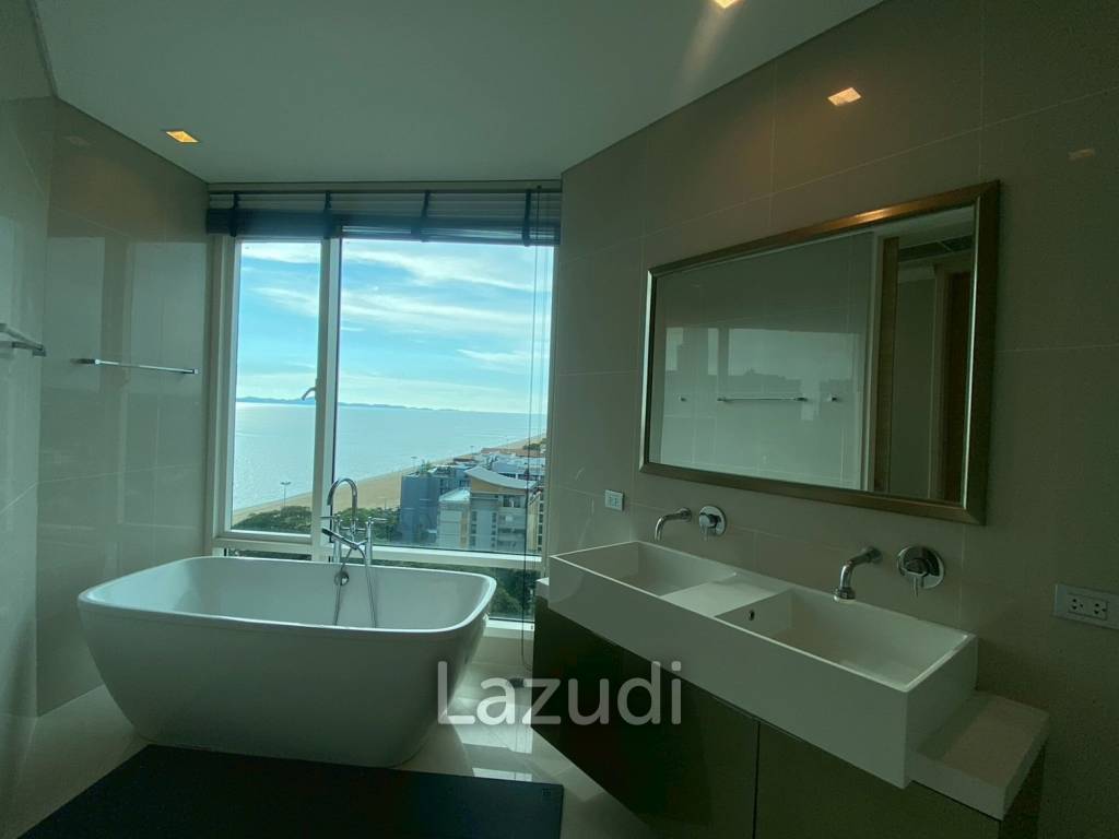 3 Beds 3 Baths 218 SQ.M. Reflection Jomtien Beach Pattaya
