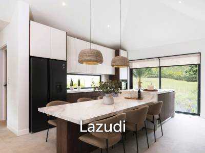 3 Bad 3 Bath 232 SQ.M BelVida Estates Villa Suasana