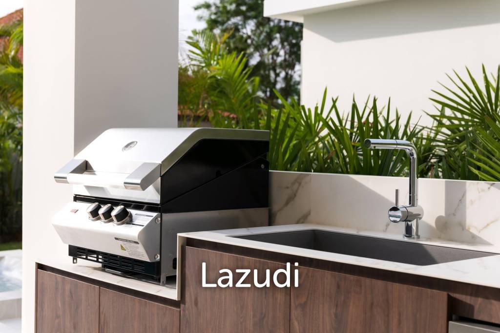 3 Bad 3 Bath 232 SQ.M BelVida Estates Villa Suasana