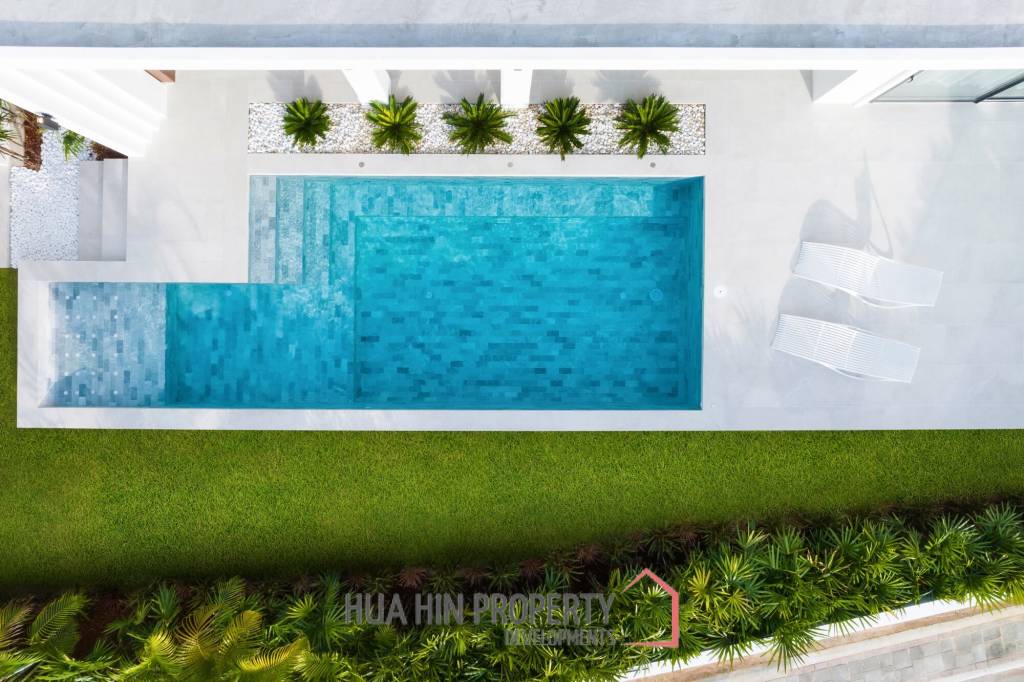 3 Bad 3 Bath 232 SQ.M BelVida Estates Villa Suasana