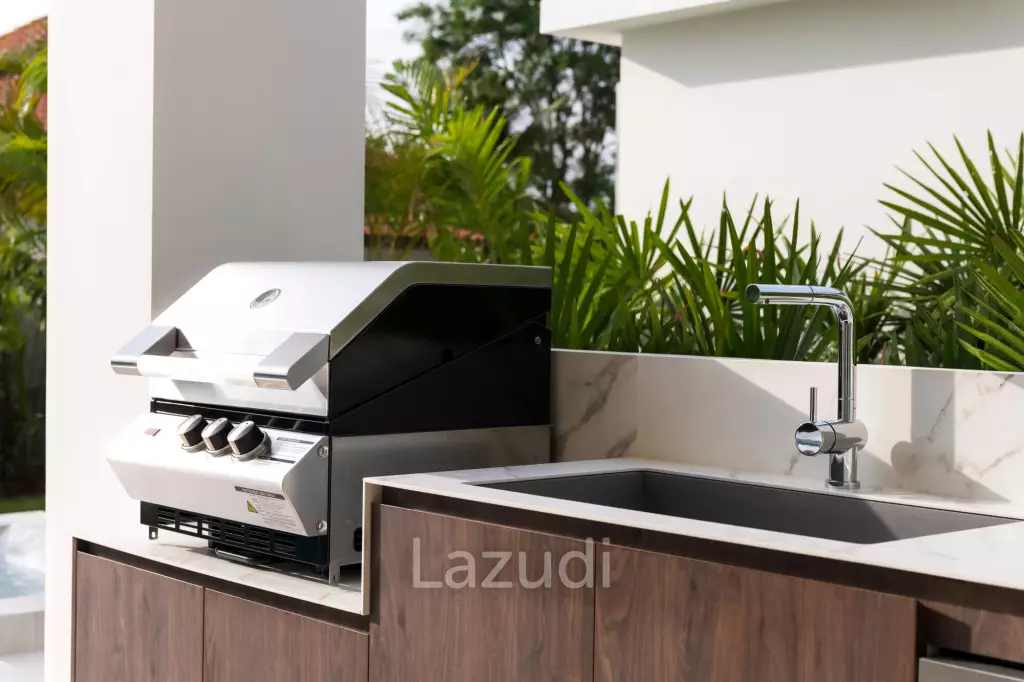 2 Bad 2 Bath 180 SQ.M BelVida Estates Villa Suasana