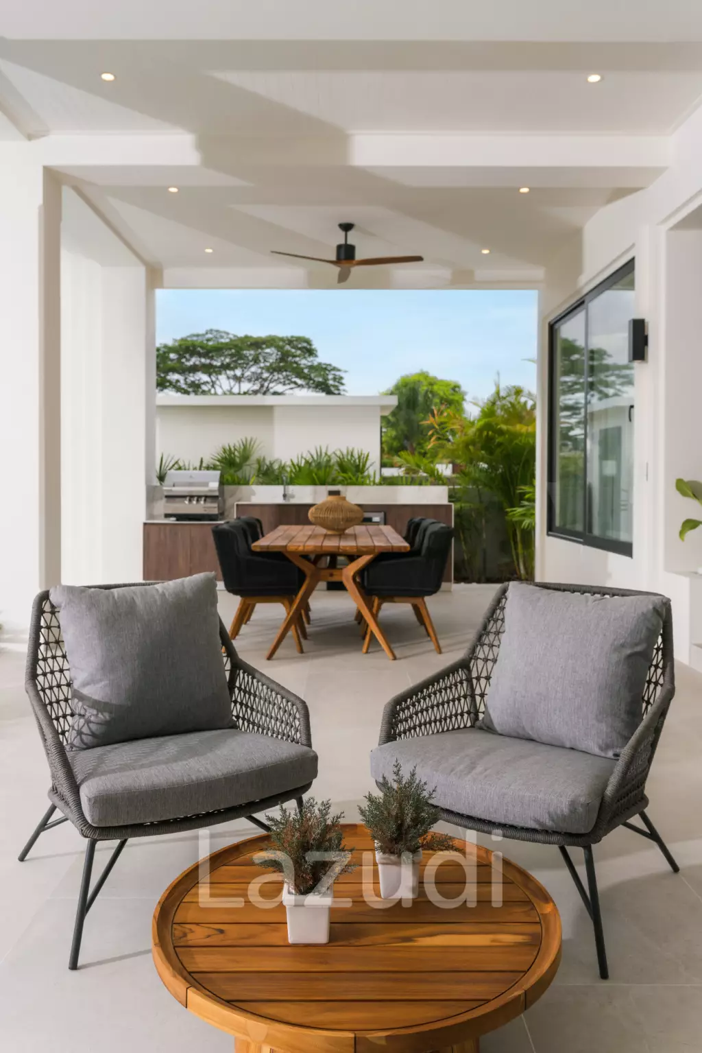 2 Bad 2 Bath 180 SQ.M BelVida Estates Villa Suasana